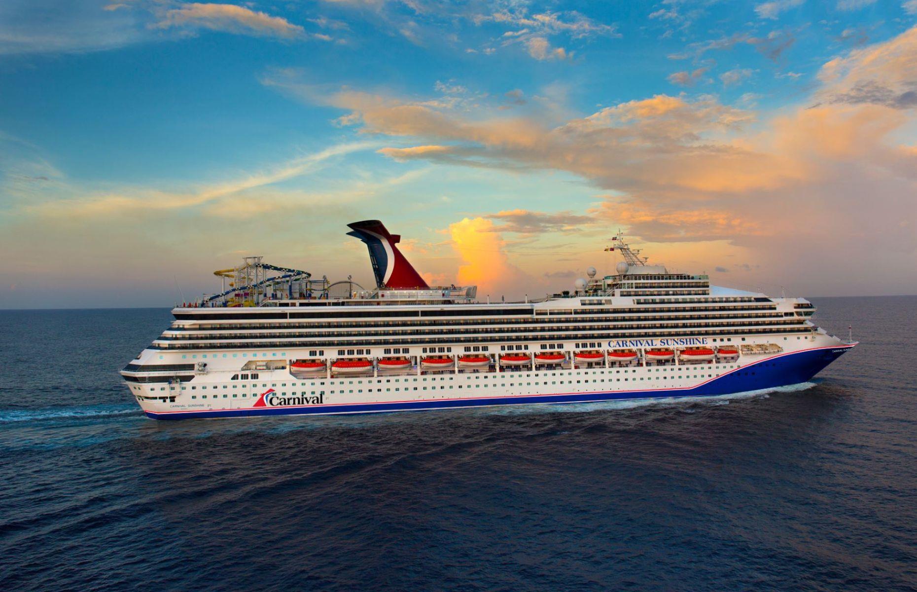 9. Carnival Destiny (893 feet)